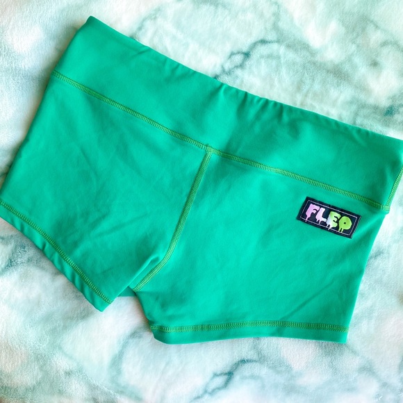 Fleo Pants - Fleo Monster Green Shorts